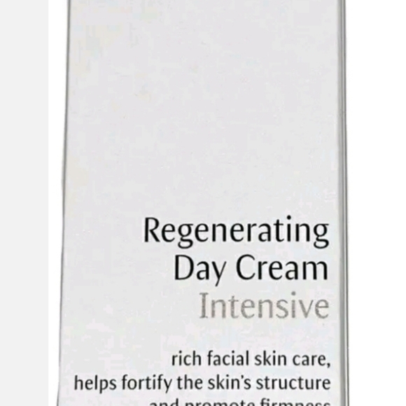 Dr. Hauschka Regenerating Day Cream Intensive 1.3 oz - Picture 3 of 3